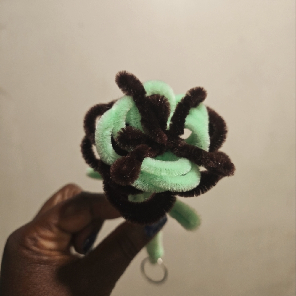 Mint Chip Vibes Pipe Cleaners Flower Key Chain